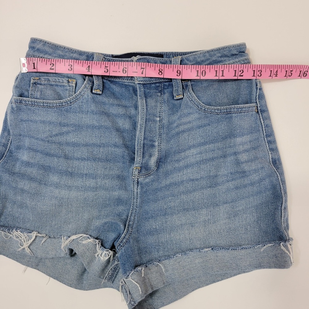 3 / $30 Hollister Ultra High Rise Mom Jean Short 3 / 26 Blue Denim Button Fly‎ - Picture 8 of 11